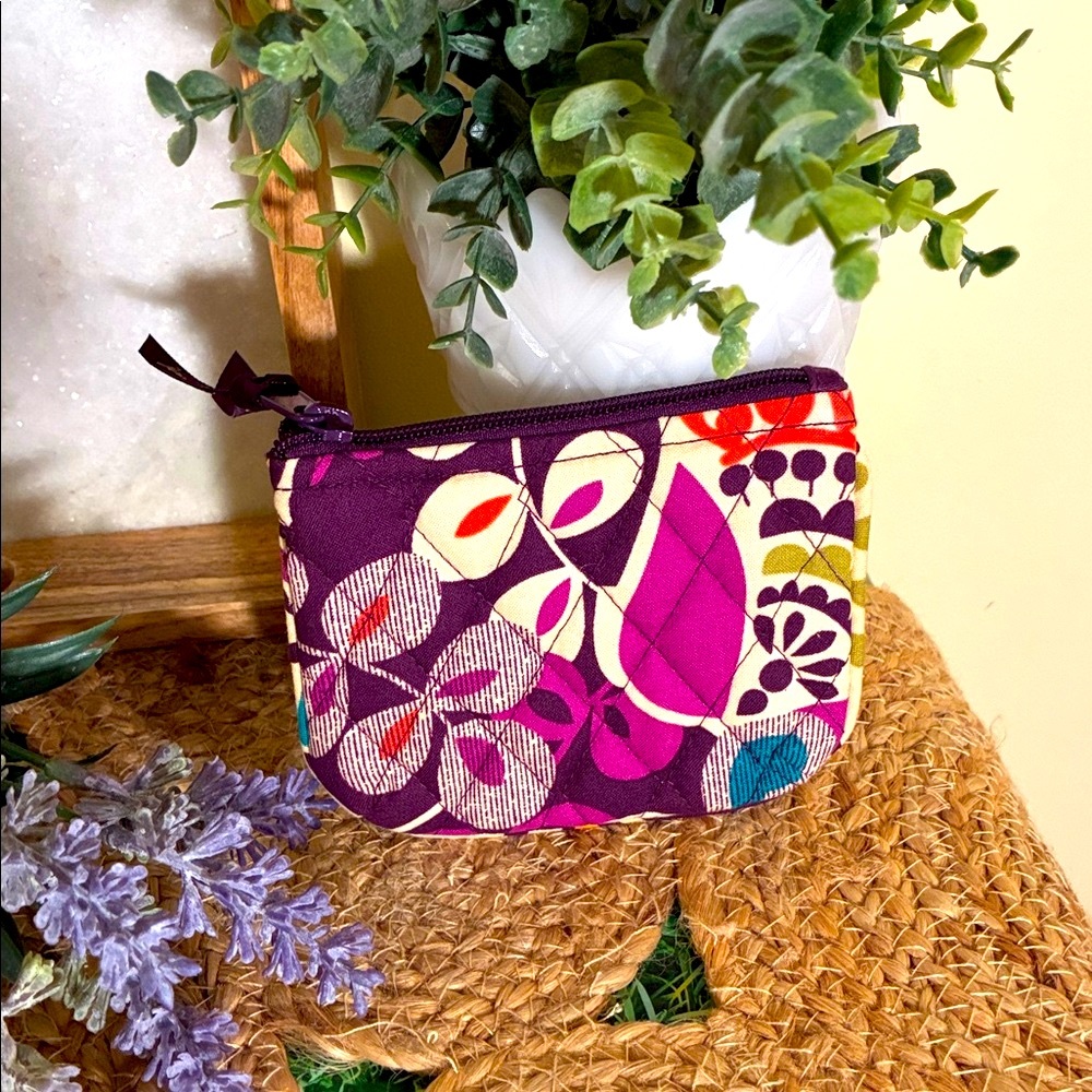 FREE WITH PURCHASE****** Vera Bradley Purple and Cream Floral Coin Case
